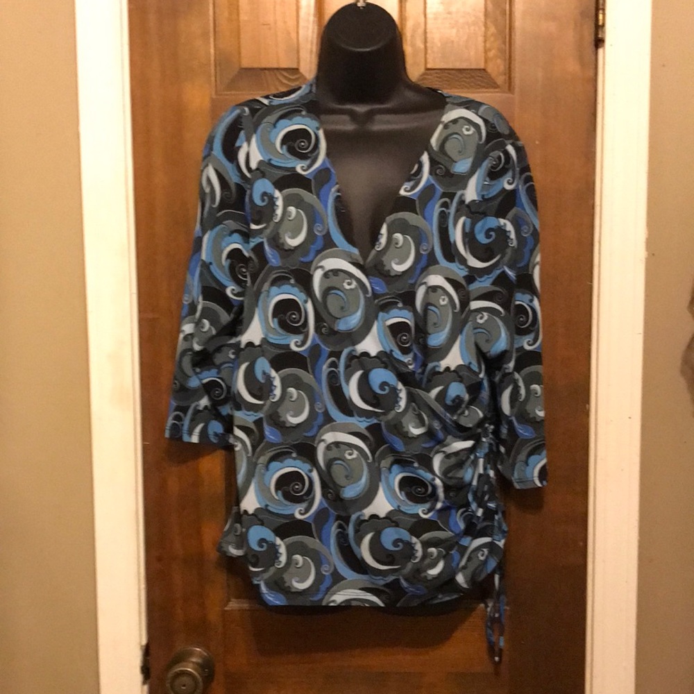 Eyeshadow Blouse PLUS size 2X Multi colored Blues/Black